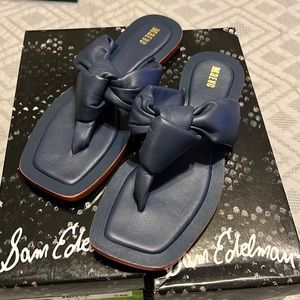 Nwot Anthropologie Maeve Navy leather slides size 8